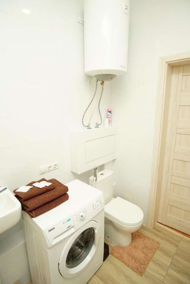 Апартаменты 23d floor sky apartment Харьков-10